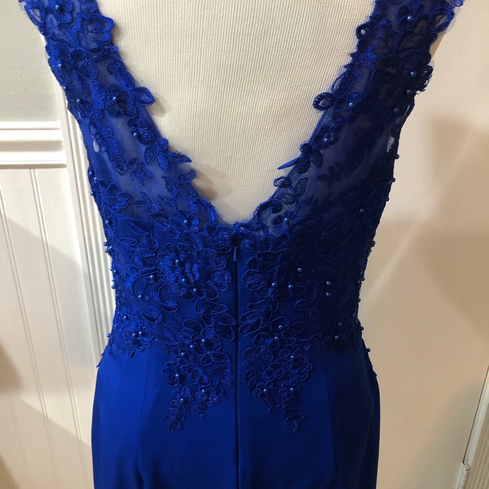 Dress - Picture 2 of 2